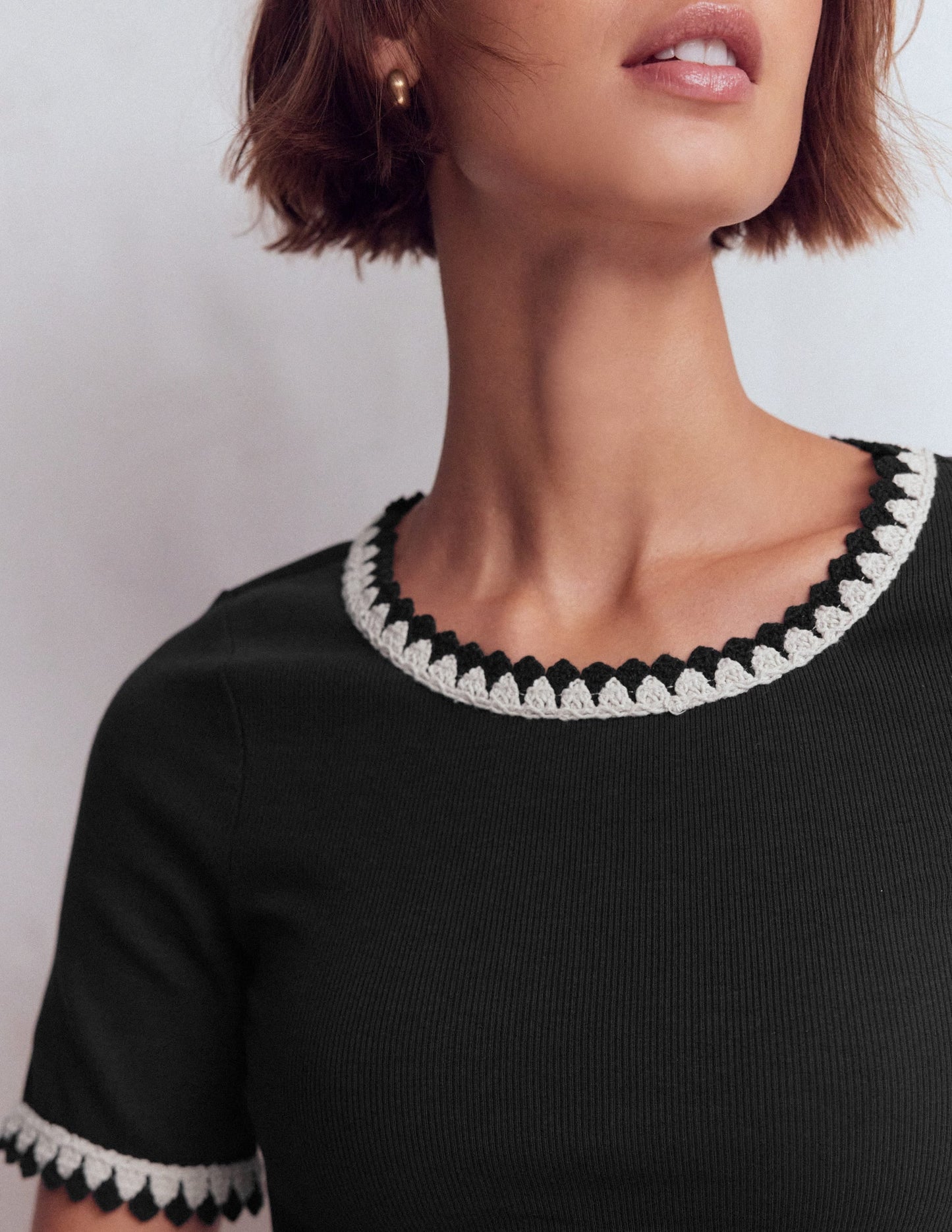 Maddie Trim Detail T-Shirt-Black