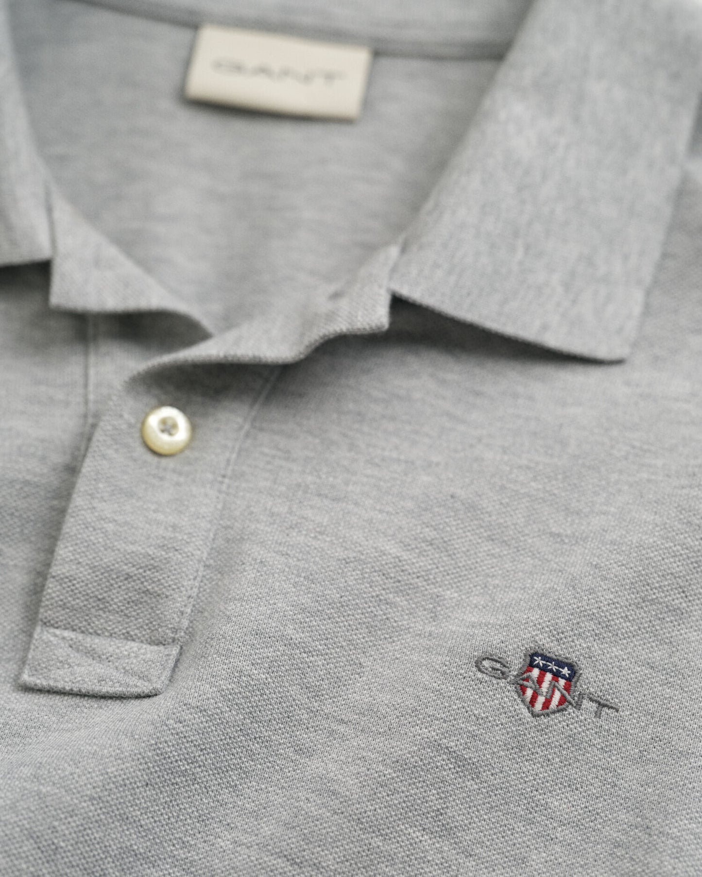 Polo piqué avec écusson