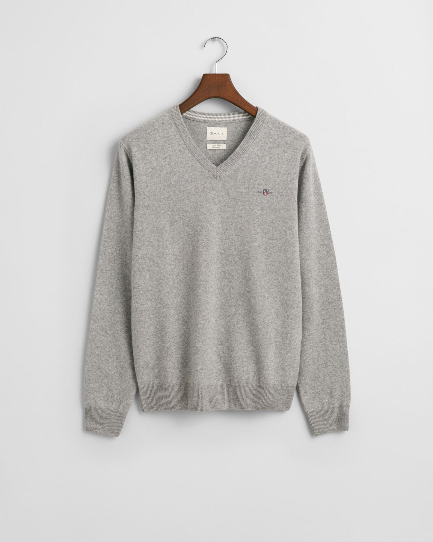 Superfeiner Lammwoll-V-Pullover
