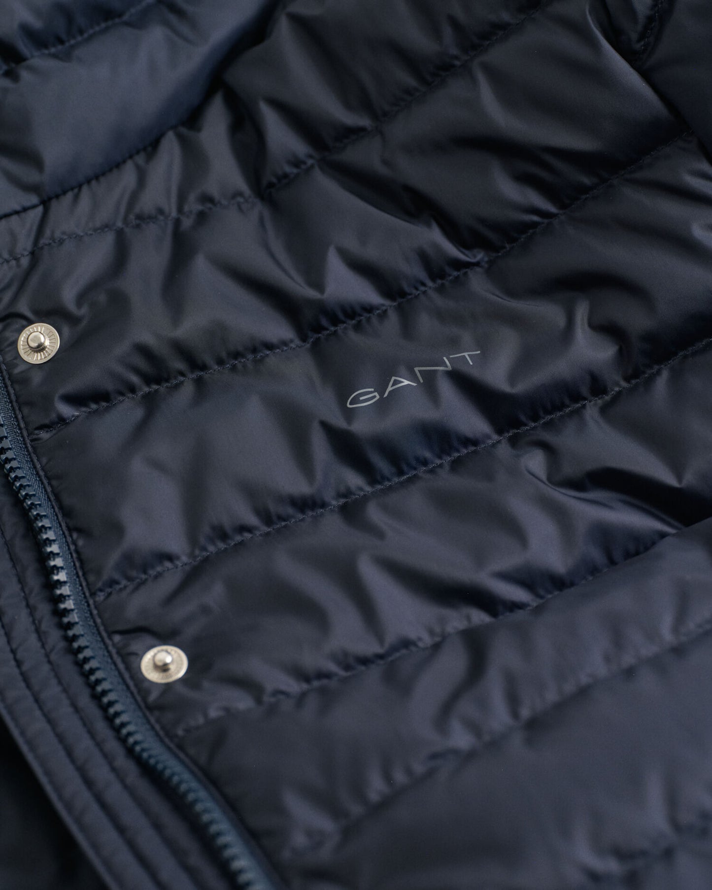Leichte Daunenjacke