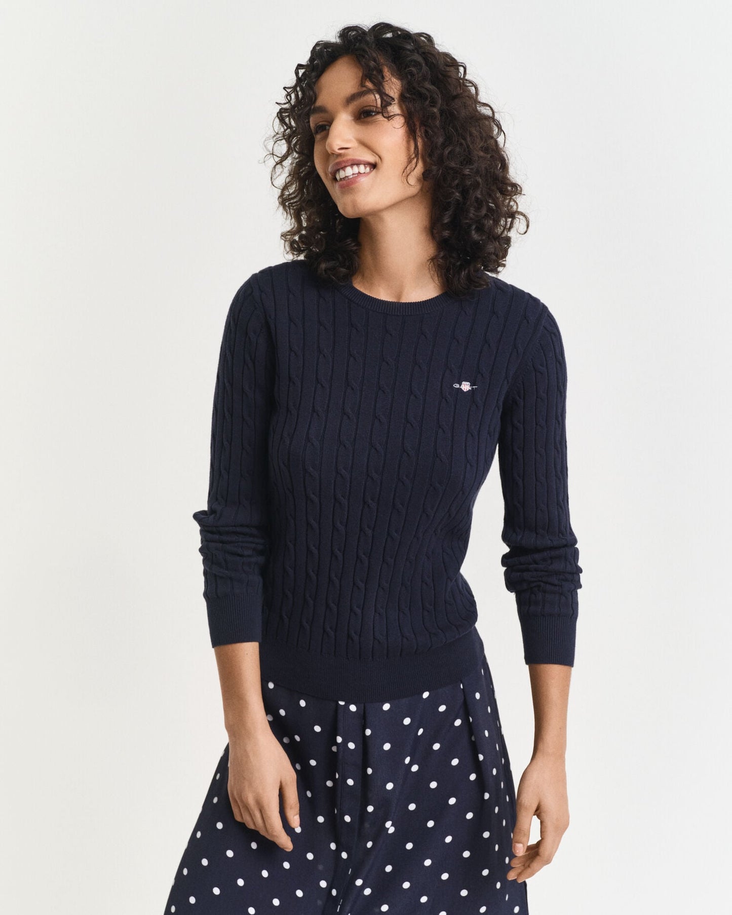 Pullover mit Rundhalsausschnitt aus Stretch-Baumwollzopfstrick