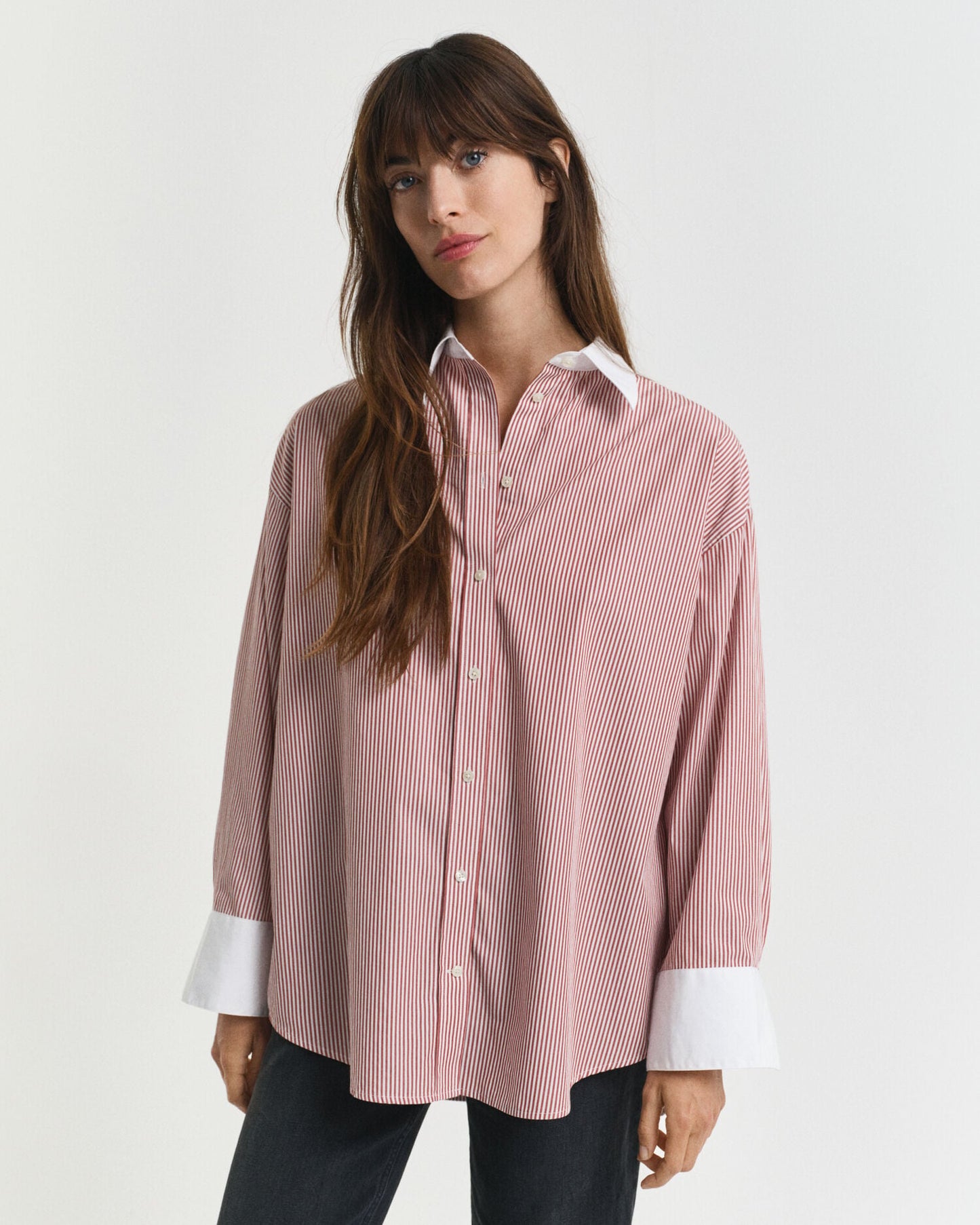 Chemise rayée ample à col contrastant