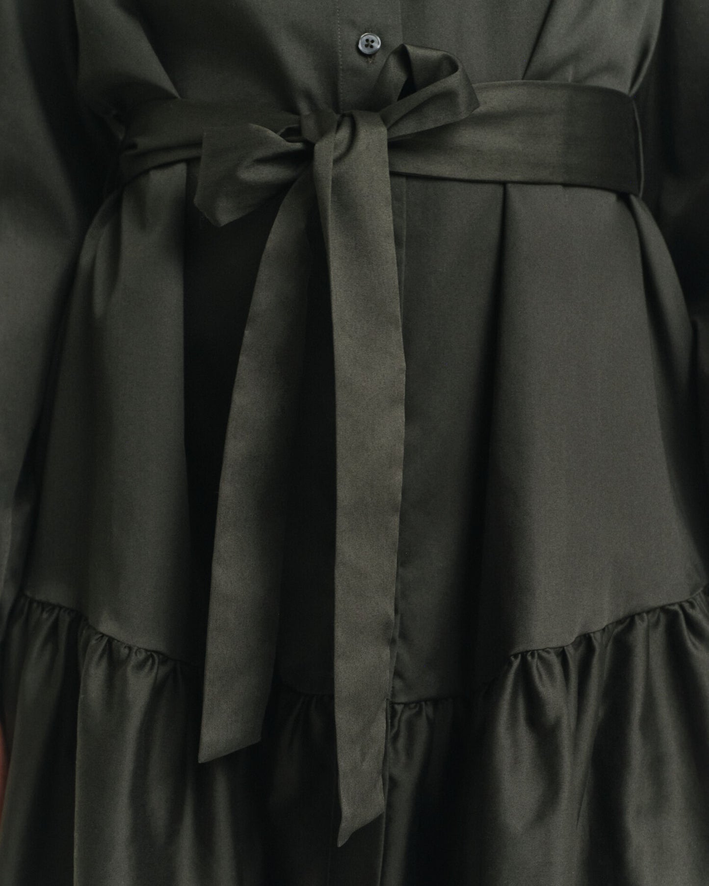 Baumwollsatin-Langarmkleid