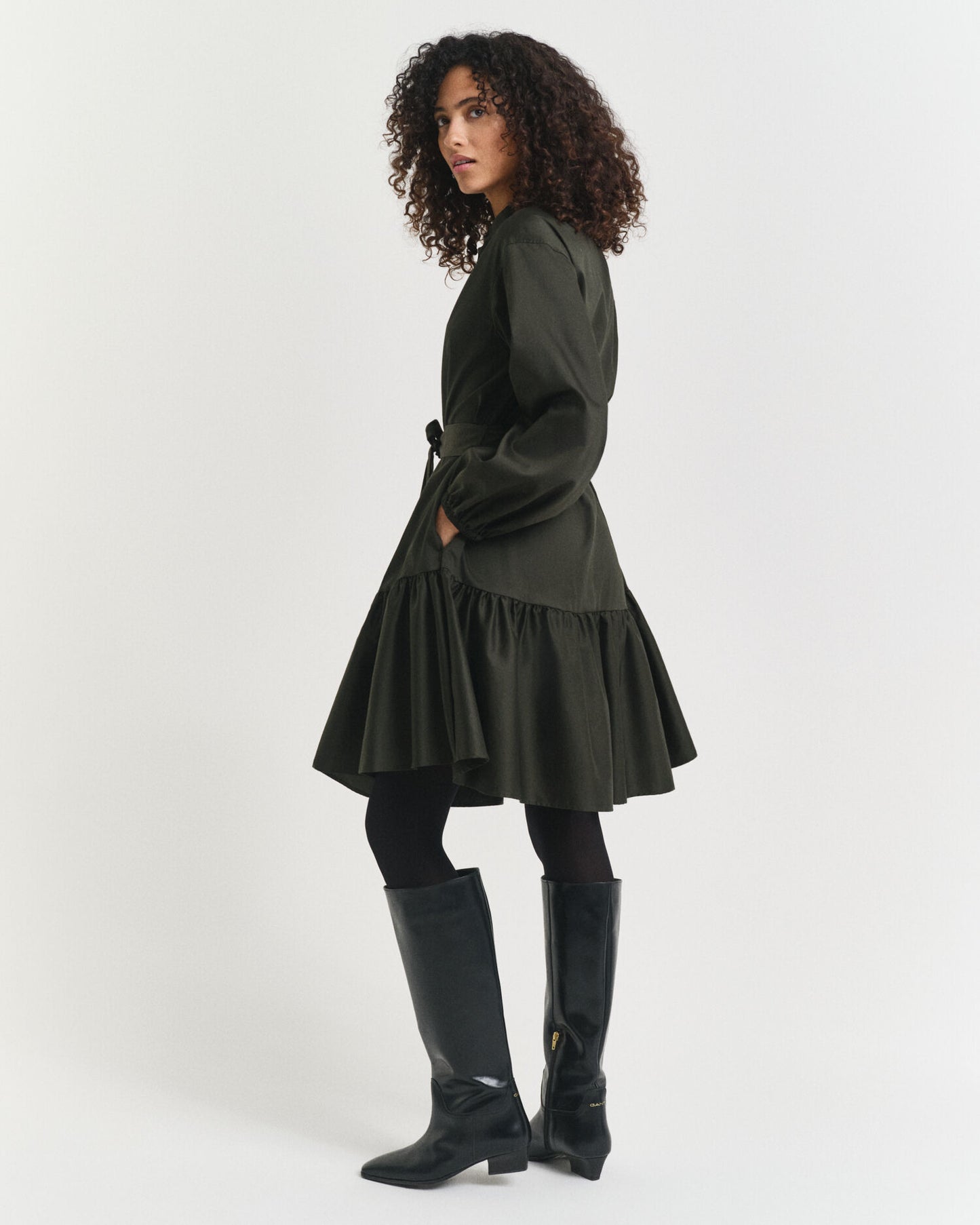 Baumwollsatin-Langarmkleid