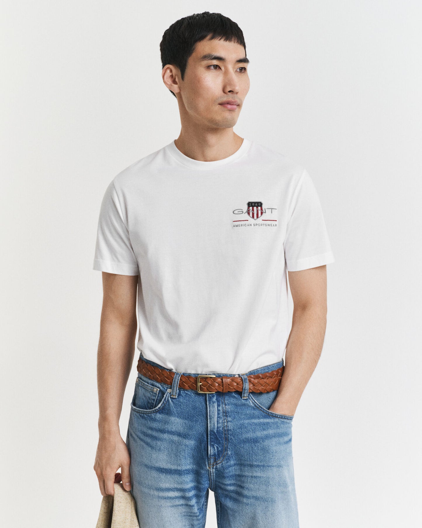 Besticktes Archive Shield T-Shirt