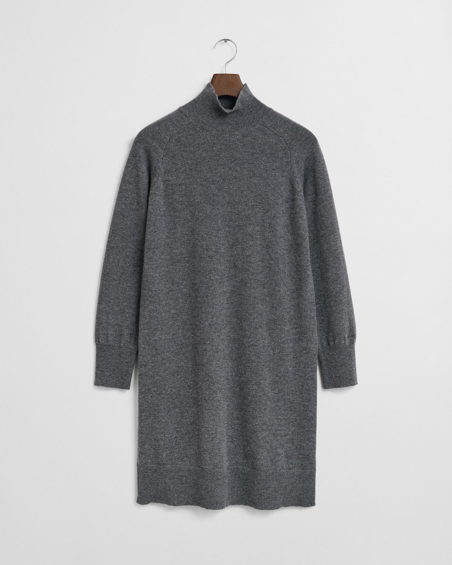 Robe en maille d'agneau mérinos extrafine