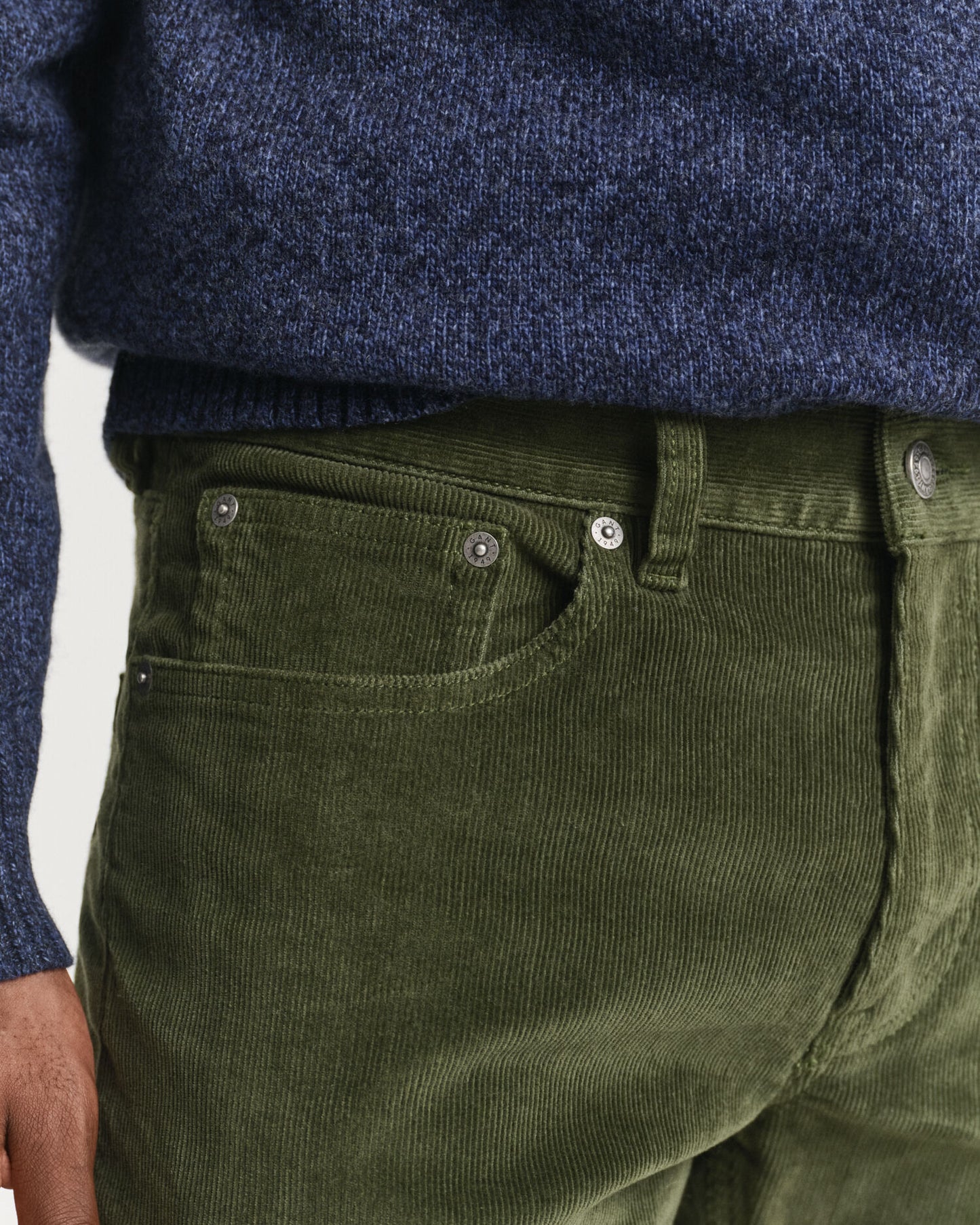Schmal geschnittene Cordjeans