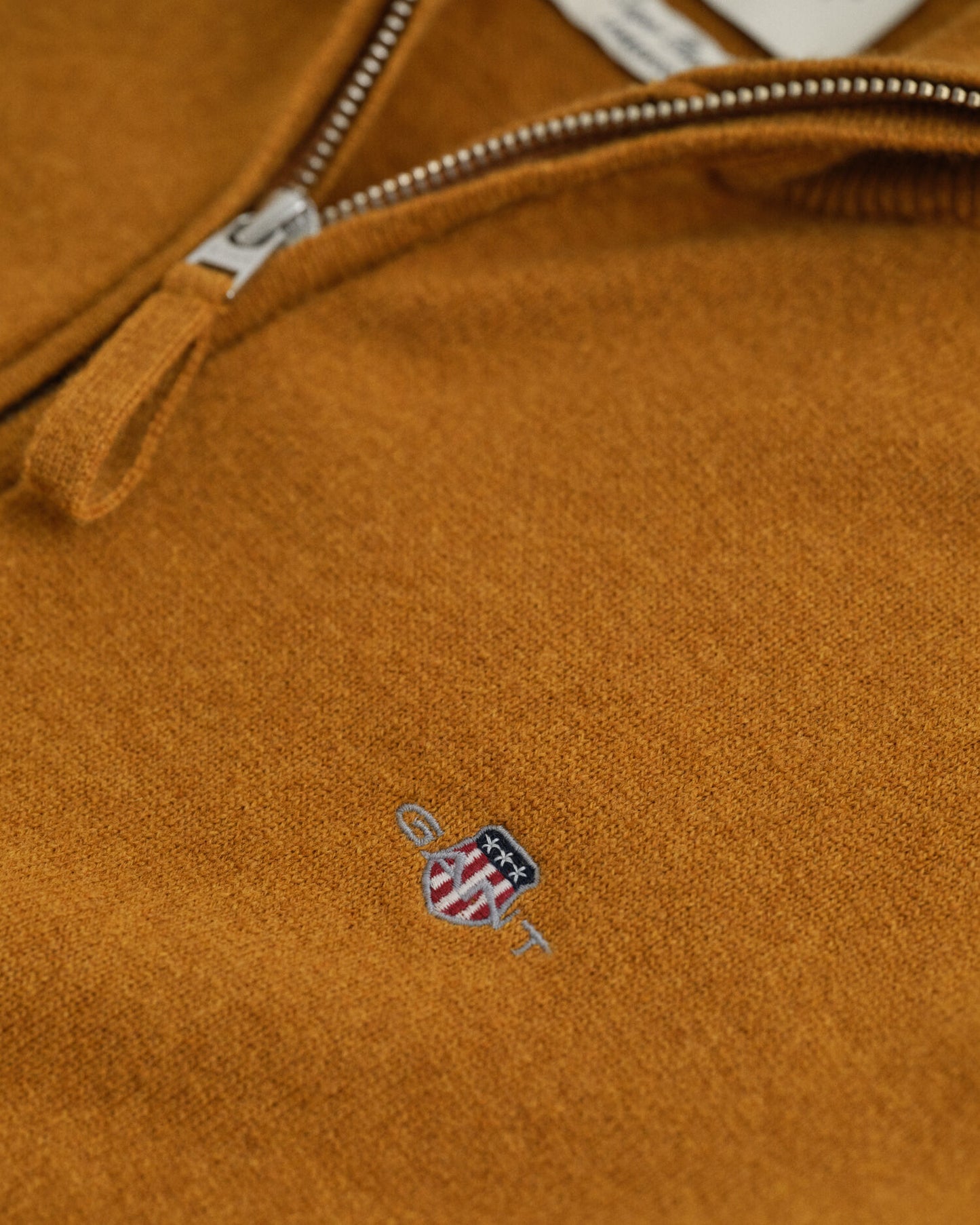 Feinste Lambswool-Pullover mit halbem Reißverschluss